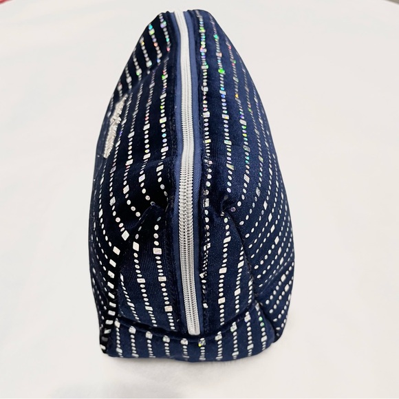 Juicy Couture Large Dark Blue Velvet Holographic Logo Cosmetic Bag NWT - Picture 3 of 8